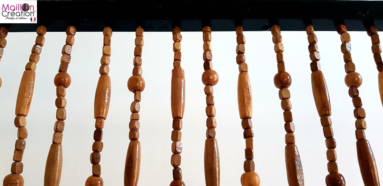 Rideau de perles élégant avec ses perle de bois